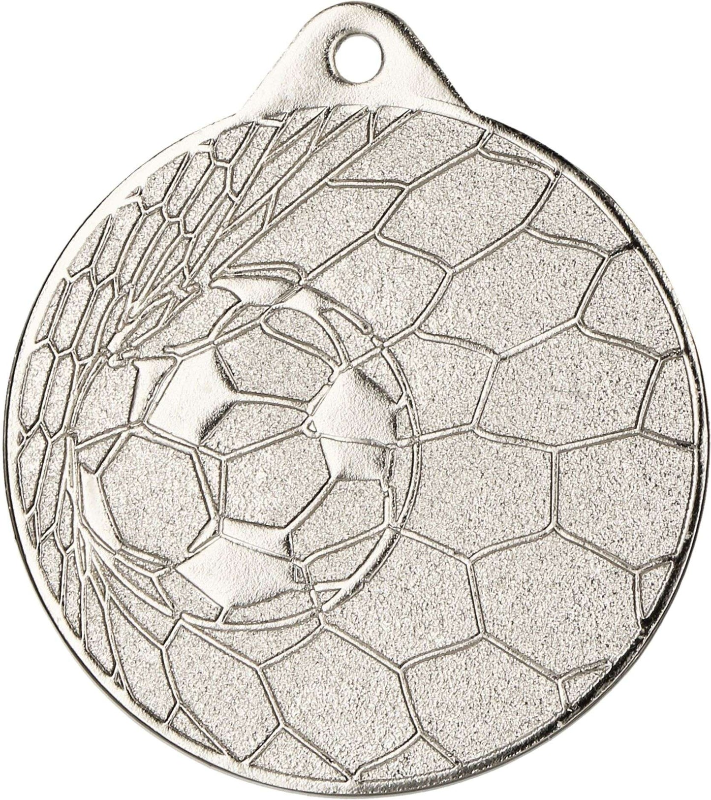 Eine silberne Medaille im Fußballdesign, ideal zur Ehrung der Sieger bei Fußballturnieren, hergestellt vom Anbieter A Medaillen Hildesheim 50 mm MMC0350.